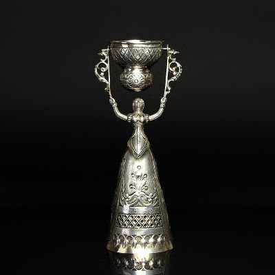 Brautbecher nach Vorbild des 18.Jh., deutsch, um 1900, 800er-Silber, fragmentarische Vergoldung, punziert, H. 20cm, ca. 264g