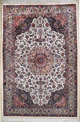 Mesched Kork fein, Persien, Ende 20.Jhd, Korkwolle mit Seide, ca. 300 x 204 cm, EHZ: 2