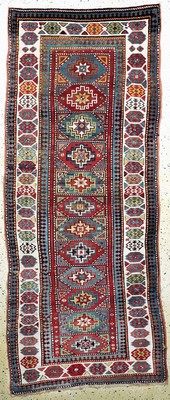 Antiker Kazak, Kaukasus, 19.Jhd, Wolle auf Wolle, ca. 280 x 117 cm, EHZ: 3, (Restarierungen)