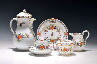 Kaffeeservice, Meissen, 20. Jh., 1. Wahl, reiche indische Malerei goldgetupft, Kanne, Zuckerdose, Milchkännchen, 3 Tassen mit Untertassen, 3 ...