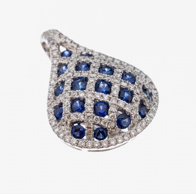 18 kt Gold Brillant-Saphir-Anhänger, WG 750/000, Brillanten zus. ca. 0.60 ct Weiß/si, rundfacett. Saphire zus. ca. 1.05 ct, L. ca. 2.8 cm, ca. 4.7 ...