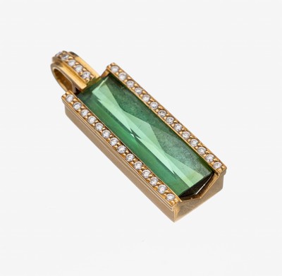 18 kt Gold Turmalin-Brillant-Anhänger, GG 750/000, facett. Verdelith-Rechteck ca. 5.35 ct, feine Farbe, 35 Brillanten zus. ca. 0.37 ct feines ...