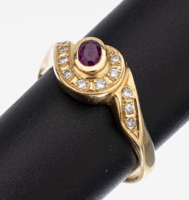 14 kt Gold Rubin-Brillant-Ring, GG 585/000,ovalfacett. Rubin ca. 0.10 ct, 11 Brillanten zus. ca. 0.14 ct Weiß/si, RW 65, ca. 4.8 g
