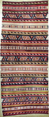 Anatol Kelim, Türkei, Anfang 20.Jhd, Wolle auf Wolle, ca. 355 x 155 cm, Reinigungsbedürftig, EHZ: 2(kleine restaurierungen)