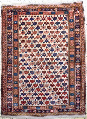 Schirwan antik, Kaukasus, um 1900, Wolle auf Wolle, ca. 145 x 110 cm, EHZ: 2-3, (restauriert).