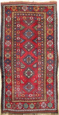 Kurdischer Dorfteppich, Türkei, Anfang 20.Jhd, Wolle auf Wolle, ca. 235 x 125 cm, EHZ: 2