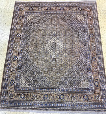 Täbriz Mashaiekhi , Persien, , Wolle auf Baumwolle, ca. 403 x 324 cm, verblasst, EHZ: 2