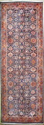 Sarogh fein, Indien, Korkwolle auf Baumwolle, ca. 370 x 130 cm, EHZ: 2