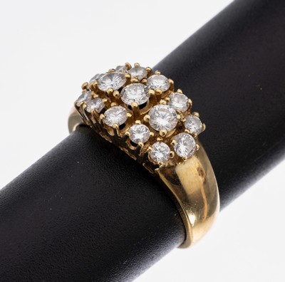 14 kt Gold Brillant-Ring, GG 585/000, 15 Brillanten zus. ca. 1.08 ct Weiß/si, RW 54, ca. 5.3 g