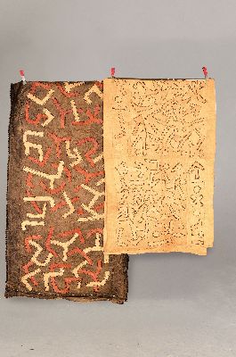 Zwei Wickelröcke oder Tanzkleider, Raffia- Gewebe, Kuba/Bushong, Kongo, um Anfang 20. Jh., Taupe-Brauner Grundstoff mit aufgenähten sandbraunen und ...