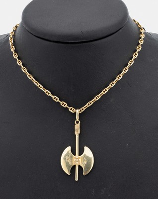 14 kt Gold Anhänger, GG 585/000, Darstellung einer Labrys, sogn. Doppelaxt aus der minoischen Kultur, L. ca. 4 cm, an Kette, GG 585/000, L. ca. 58 ...
