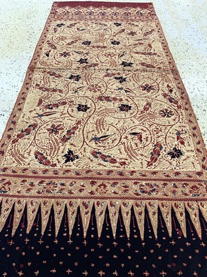 Kain Panjang, Java Indonesien, Mitte 20.Jhd, Handgezeichnete Batik, ca. 250 x 107 cm, EHZ: 1-2