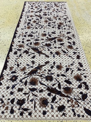 Kain Panjang, Java Indonesien, Mitte 20.Jhd, handgezeichnete Batik, ca. 255 x 105 cm, EHZ: 1-2