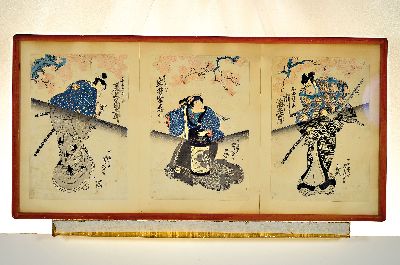 6 Holzschnitte, Japan, 19./20. Jh., Blätter teilweise mit Wurmfraß und Altersspuren, unter Glas, Rahmen, 3x in einem Rahmen ca. 48 x 97 cm, 54 x 42 ...