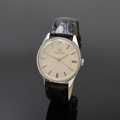 IWC Herrenarmbanduhr in Stahl Referenz R810, Handaufzug, Schweiz um 1967, 2-teil. Geh., Boden verschr., silb. Zifferbl. m. aufgel. Indizes und ...