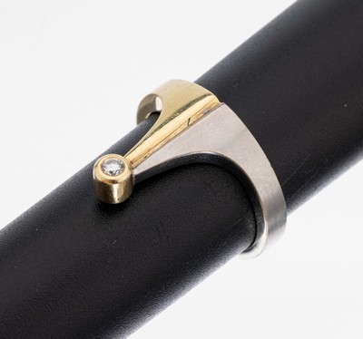 14 kt Gold Brillant-Ring, GG/WG 585/000, 1 Brillant ca. 0.05 ct Weiß/vs, RW 55, ca. 6.5g