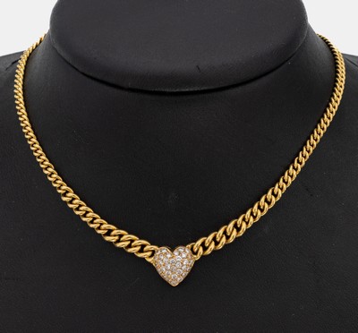 18 kt Gold Brillant-Collier, GG 750/000, herzf. Mittelteil bes. mit 32 Brillanten zus. ca. 0.64 ct feines Weiß/vs, L. ca. 40 cm, Kastenschloss mit ...