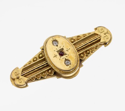 14 kt Gold Diamant-Rubin-Brosche, um 1880, GG 585/000 gepr., geometrisch, hohl gearbeitet, mittig kl. Rubin und 2 kl. Altschliffdiamanten, ca. 4.6 x ...