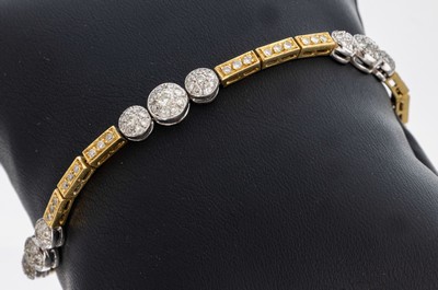18 kt Gold Brillant-Armband, GG/WG 750/000,180 Brillanten zus. ca. 1.70 ct Weiß/si, L. ca. 18.5 cm, Kastenschloss mit Sicherheits- acht, ca. 14.8 g