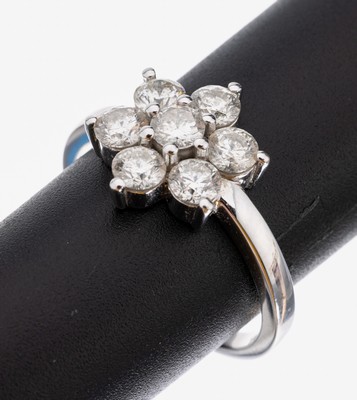 14 kt Gold Brillant-Ring, WG 585/000, 7 Brillanten zus. ca. 2.10 ct Weiß/p, ca. 6.5 g,RW 65