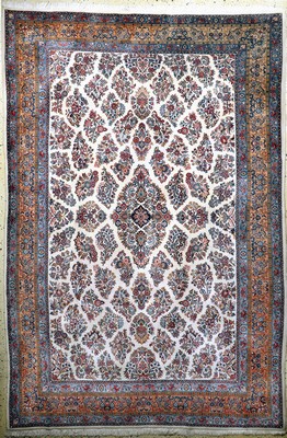 Sarogh Kork fein, Persien, Ende 20.Jhd, Wolle auf Baumwolle, ca. 310 x 210 cm, EHZ: 2 (verblasst).