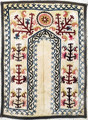 Seiden Susani antik, Uzbekistan, um 1900, Seiden-Stickerei, ca. 143 x 103 cm, EHZ: 2-3(fleckig)