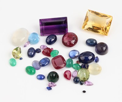 Lot lose Farbsteine zus. 71.95 ct, facett. undCabochons, u.a. Citrin, Amethyst, Rubin, Smaragd u.v.m., z.T. Ausfassware