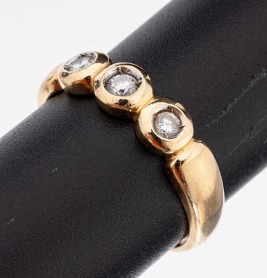 14 kt Gold Brillant-Ring, GG 585/000, 3 Brillanten zus. ca. 0.21 ct Weiß/si, RW 60, ca. 3.7 g