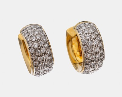 Paar 18 kt Gold Brillant-Creolen, GG/WG 750/000 gepr., 88 in WG gefasste Brillanten zus. ca. 1.60 ct Weiß/vs-si, ca. 10.6 g