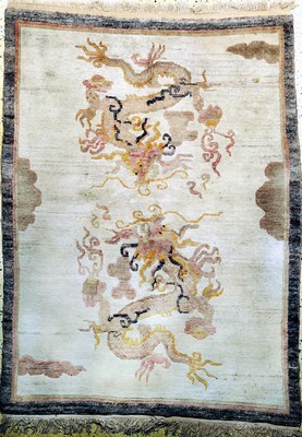 "Drachen-Teppich", Mongolei, Mitte 20.Jhd, Wolle auf Baumwolle, ca. 198 x 150 cm, Reinigungsbedürftig, EHZ: 2