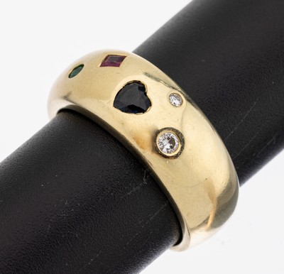 14 kt Gold Farbstein-Brillant-Ring, GG 585/000, 1 facett. Saphir-Herz, 1 Rubin-Carreeund 1 rundfacett. Smaragd zus. ca. 0.20 ct, 3 Brillanten zus. ...