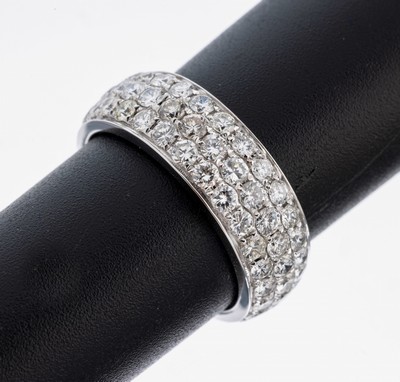 14 kt Gold Brillant-Ring, WG 585/000, 3-rhg. bes. mit Brillanten zus. ca. 3.22 ct Weiß/vs-si, RW 55, ca. 4.6 g