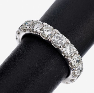 14 kt Gold Brillant-Memoryring, WG 585/000,17 Brillanten zus. ca. 3.94 ct (grav.) feines Weiß-Weiß/vs-si, RW 55, ca. 6.4 g