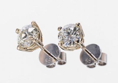 Paar 14 kt Gold Diamant-Ohrstecker, WG 585/000, 2 Altschliffdiamanten zus. ca. 2.23 ct l.get.Weiß-get.Weiß/si-p, ca. 2.4 g