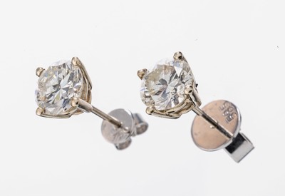 Paar 14 kt Gold Brillant-Ohrstecker, WG 585/000, 2 Brillanten zus. ca. 2.01 ct Weiß/si-p1