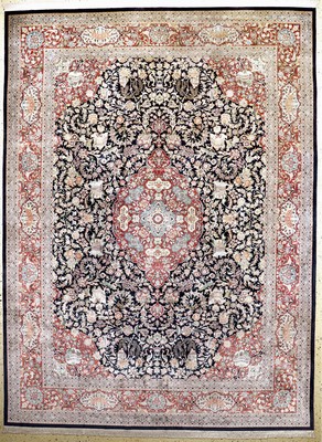 Hereke Seide fein, China, Mitte 20.Jhd, reine Naturseide, ca. 352 x 262 cm, Reinigungsbedürftig, EHZ: 1-2
