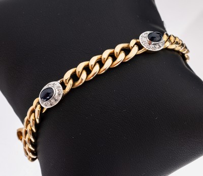14 kt Gold Saphir-Diamant-Armband, GG/WG 585/000, 4 ovale WG-Zwischenglieder, 4 ovale Saphir-Cabochons zus. ca. 4.0 ct, 40 8/8 -Diamanten zus. ca. ...