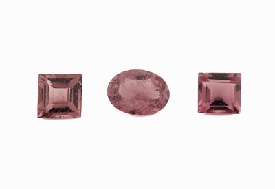 Lot 3 lose Turmaline zus. 2.99 ct, 2 x Carree,1 x ovalfacett.