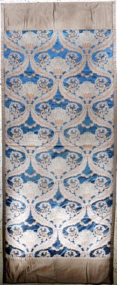 Wandbehang-bestickt, Europa, Mitte 20.Jhd, Baumwolle, ca. 310 x 127 cm, EHZ: 2(kleine Flecken)