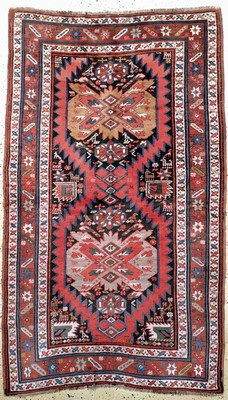 Karabagh alt, Kaukasus, Anfang 20.Jhd, Wolle auf Wolle, ca. 203 x 121 cm, EHZ: 2(restauriert).