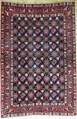 Weramin alt, Persien, Anfang 20.Jhd, Wolle auf Baumwolle, ca. 220 x 150 cm, gereinigt, EHZ: 2, (zusammengenähte Trittfalte).