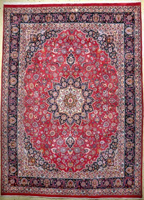 Mesched alt Persien, signiert"Panahi", Mitte 20.Jhd, Wolle auf Baumwolle, ca. 340 x 248 cm, gereinigt, EHZ: 2