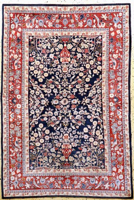 Sarogh, China, Ende 20.Jhd, Wolle auf Baumwolle, ca. 183 x 122 cm, EHZ: 2(ohne Fransen)