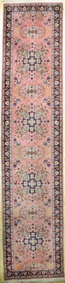 Täbriz(40 Raj), Persien, Mitte 20.Jhd, Wolle auf Baumwolle, ca. 400 x 89 cm, EHZ: 2