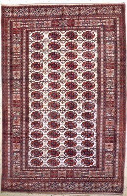 Torkmen fein alt, Persien, Mitte 20.Jhd, Wolle auf Wolle, ca. 284 x 189 cm, gereinigt, EHZ: 2(kleiner Mottenfraß).