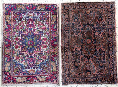 2 antike Persische Poshtis, Kerman & Sarogh, um 1900, Wolle auf Baumwolle, ca. 85 x60 cm, EHZ: 2