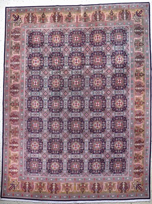 Täbriz fein(50 Raj), Persien, Mitte 20.Jhd,Korkwolle auf Baumwolle, ca. 323 x 250 cm, ca.500.000 Kn/qm, gereinigt, EHZ: 2(Mottenfraß)