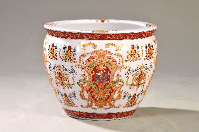 Großer Blumenübertopf, China, 20. Jh., Porzellan, reicher bunter Dekor im Rokoko-Stil von Voluten, Wappen und Blumen, H. ca. 33cm, D. ca. 41.5cm, ...