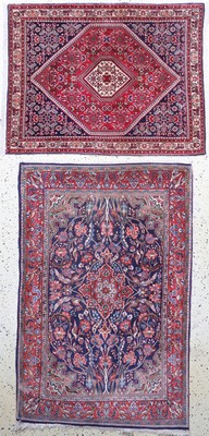 2 Lots Bidjar & Sarogh, Persien, Mitte 20.Jhd, Wolle auf Baumwolle, ca. 118 x 90 cm, ca. 160 x 106 cm, EHZ: 2