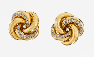 Paar 18 kt Gold Brillant-Ohrstecker, GG/WG 750/000, qualitätvolle Verarbeitung, Knotenform, 44 in WG gefasste Brillanten zus. ca. 0.44 ct Weiß/si, ...